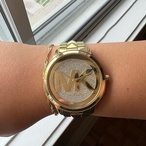 Micheal Kors watch 🌟